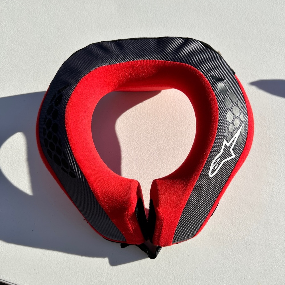 Alpine Star kids neck anti-roll collar